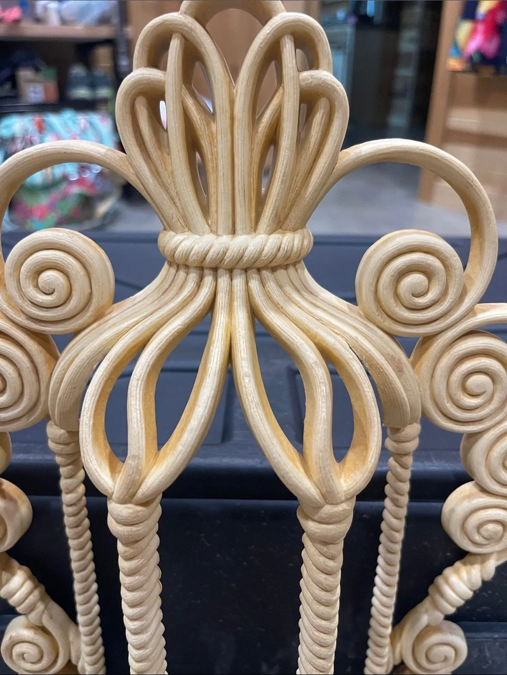 Home Interiors Beige Scrollwork Wall Hanging Planter